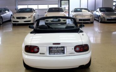 Mazda-MX-5-Miata-1990-Convertible-20