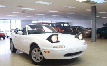 Mazda-MX-5-Miata-1990-Convertible-7