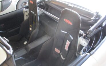 Mazda-MX-5-Miata-1994-Convertible-16