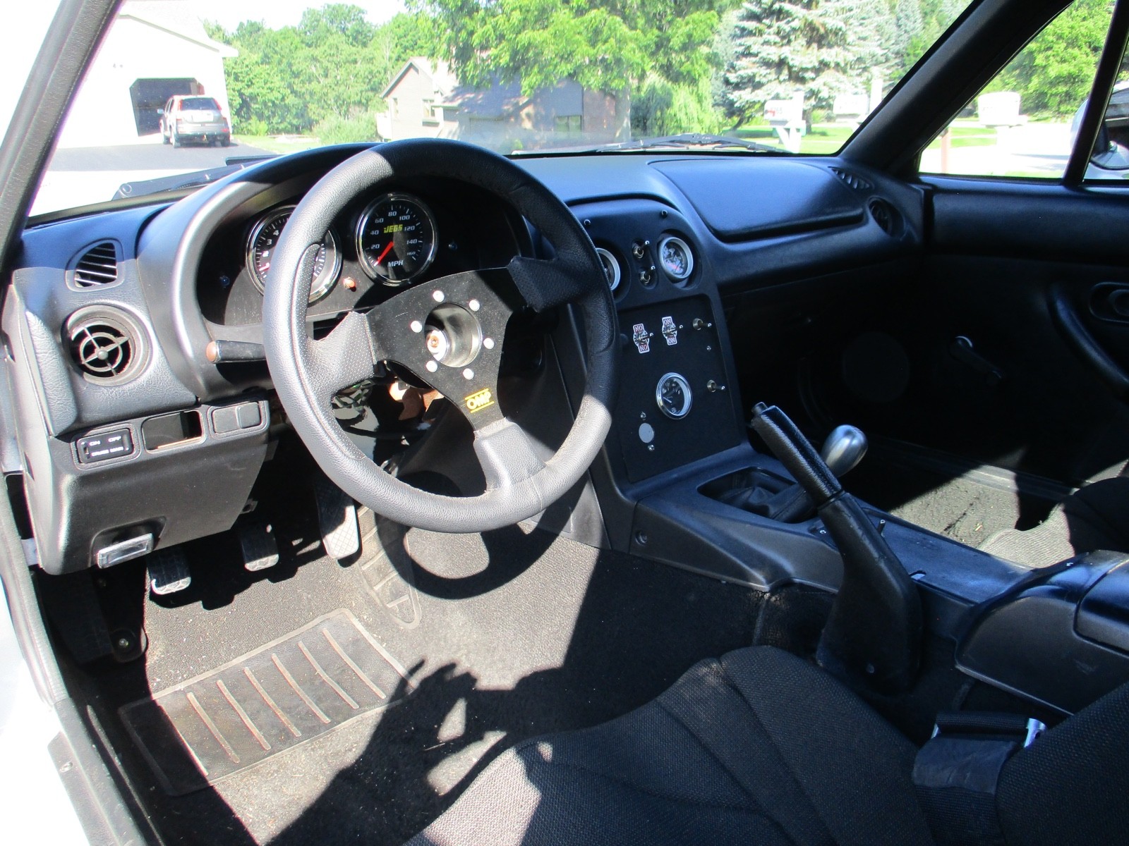Mazda-MX-5-Miata-1994-Convertible-5