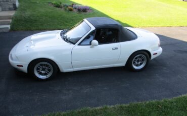 Mazda-MX-5-Miata-1994-Convertible-6