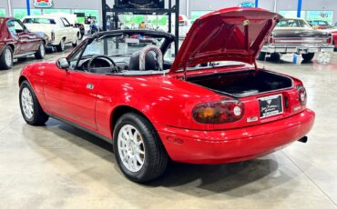 Mazda-MX-5-Miata-1995-Convertible-13