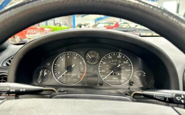 Mazda-MX-5-Miata-1995-Convertible-23