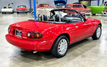 Mazda-MX-5-Miata-1995-Convertible-6