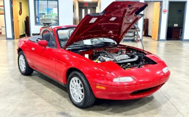Mazda-MX-5-Miata-1995-Convertible-8