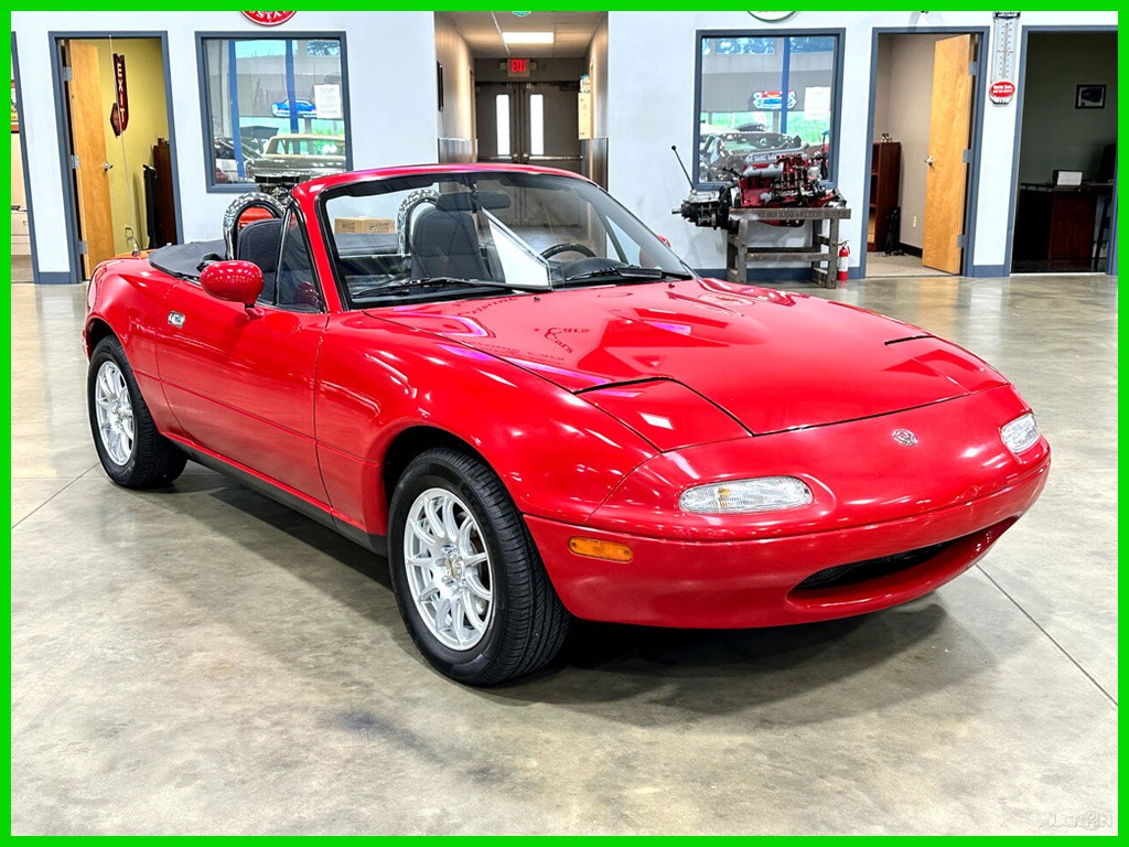 Mazda-MX-5-Miata-1995-Convertible