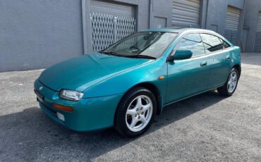 Mazda-Mazda3-1995-Sedan-1