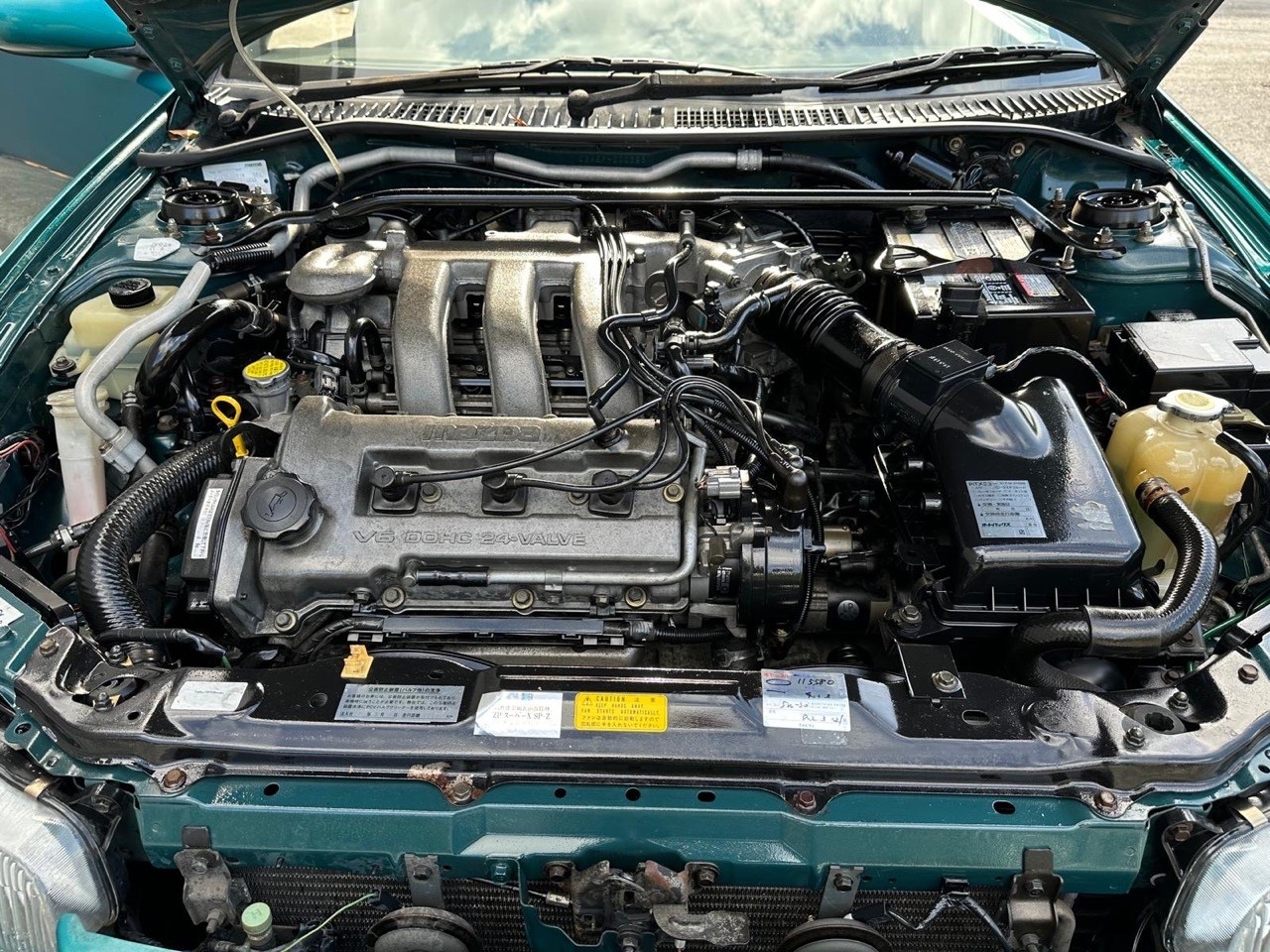 Mazda-Mazda3-1995-Sedan-11