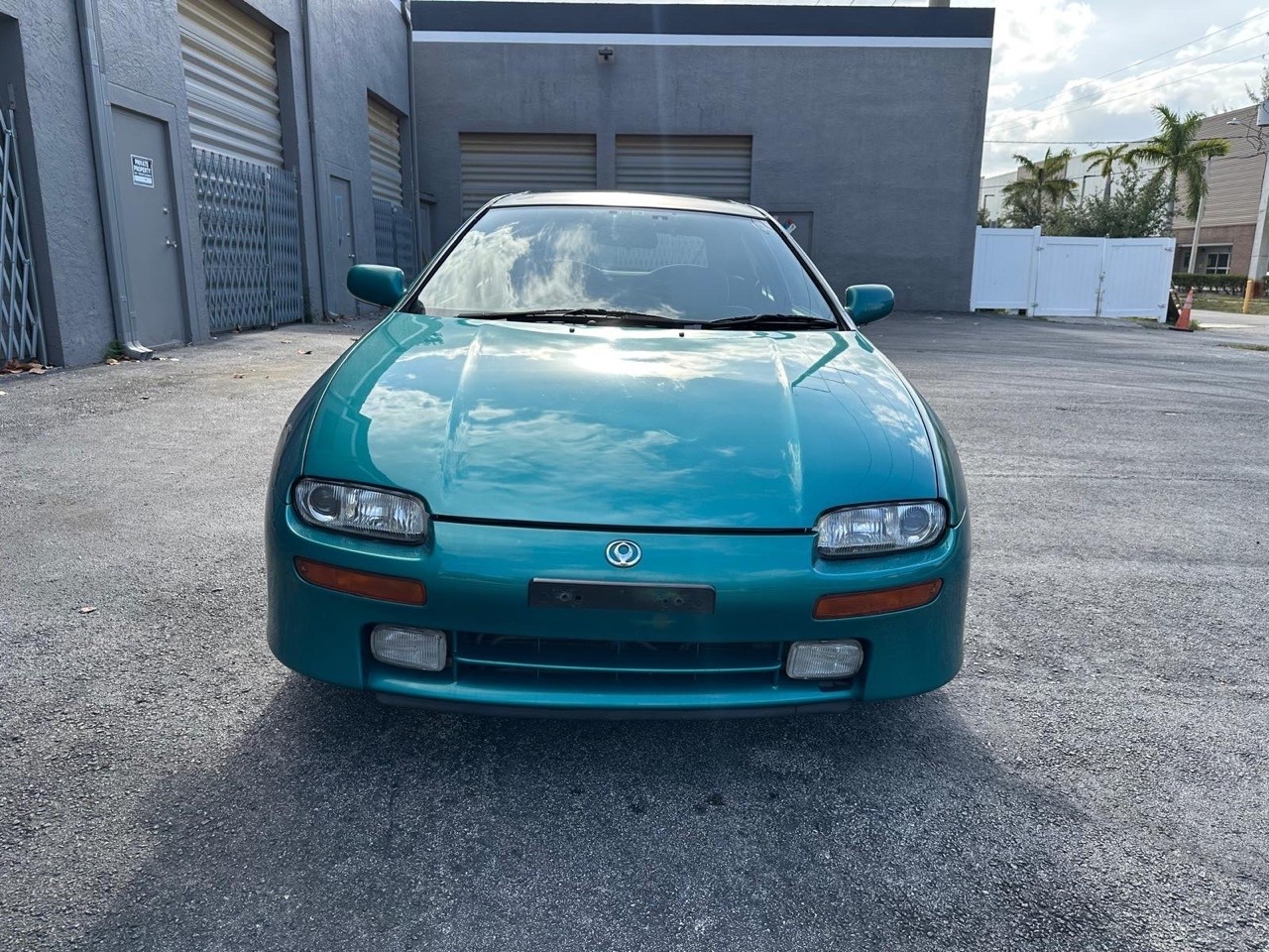 Mazda-Mazda3-1995-Sedan