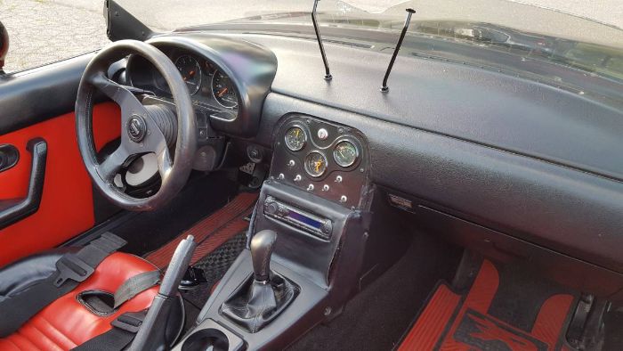 Mazda-Miata-1990-Red-10