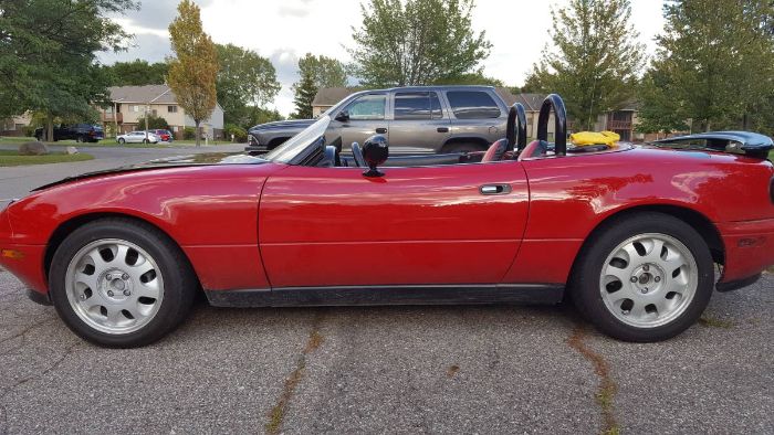 Mazda-Miata-1990-Red