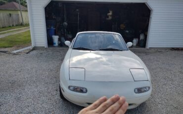 Mazda-Miata-1990-white-8
