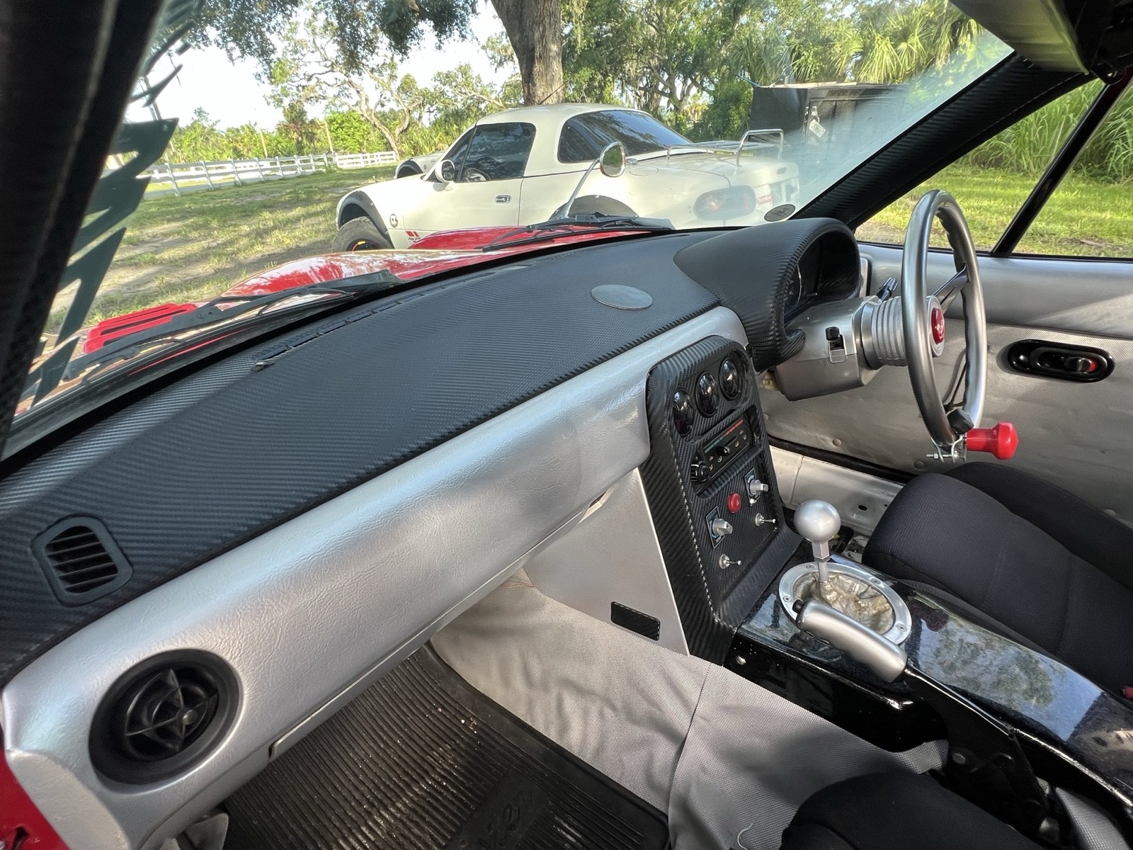 Mazda-Miata-1992-32