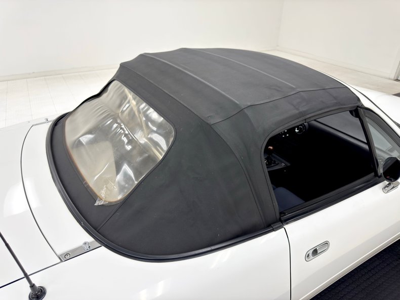 Mazda-Miata-1992-Crystal-White-Black-11