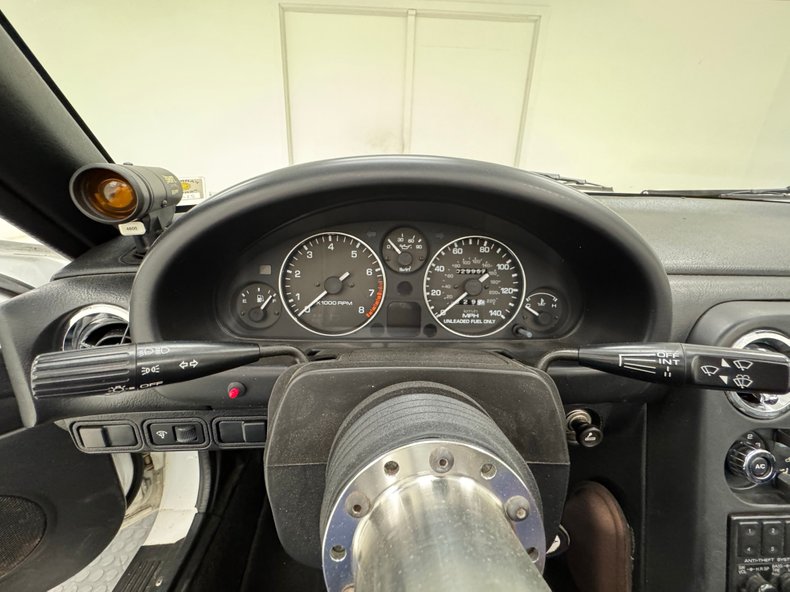 Mazda-Miata-1992-Crystal-White-Black-13
