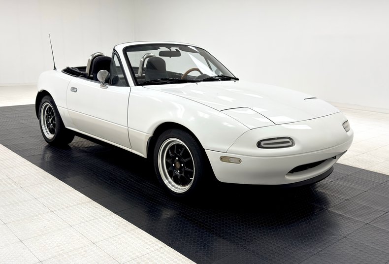 Mazda-Miata-1992-Crystal-White-Black-25