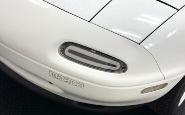 Mazda-Miata-1992-Crystal-White-Black-27