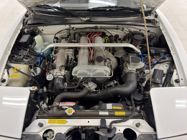 Mazda-Miata-1992-Crystal-White-Black-36