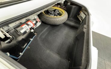 Mazda-Miata-1992-Crystal-White-Black-38