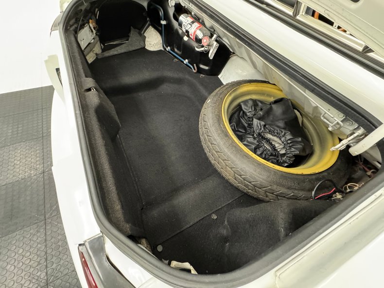 Mazda-Miata-1992-Crystal-White-Black-40