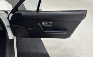 Mazda-Miata-1992-Crystal-White-Black-42