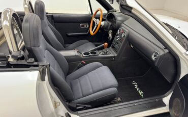 Mazda-Miata-1992-Crystal-White-Black-46