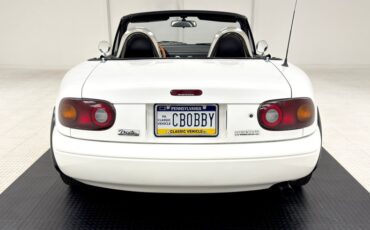 Mazda-Miata-1992-Crystal-White-Black-6