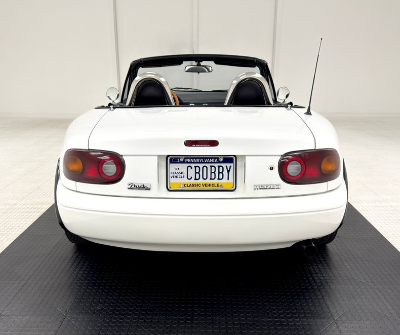 Mazda-Miata-1992-Crystal-White-Black-6