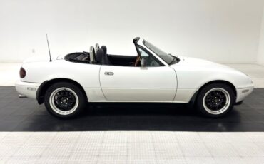 Mazda-Miata-1992-Crystal-White-Black-8