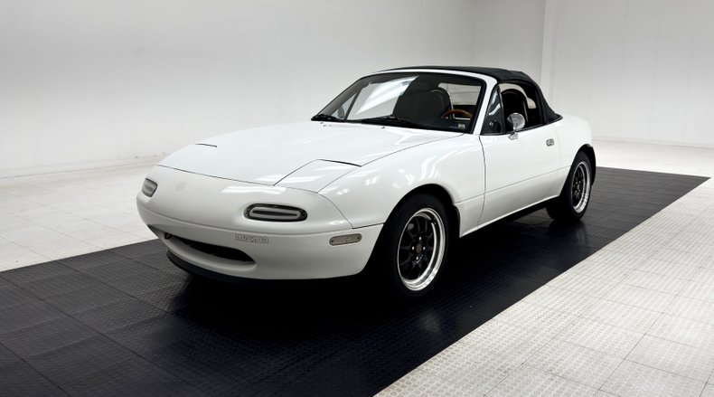Mazda-Miata-1992-Crystal-White-Black