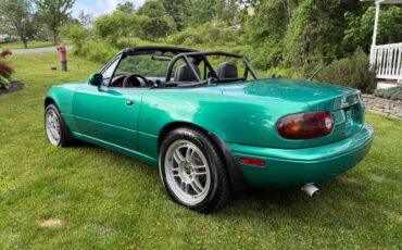 Mazda-Miata-convertible-1992-green-11