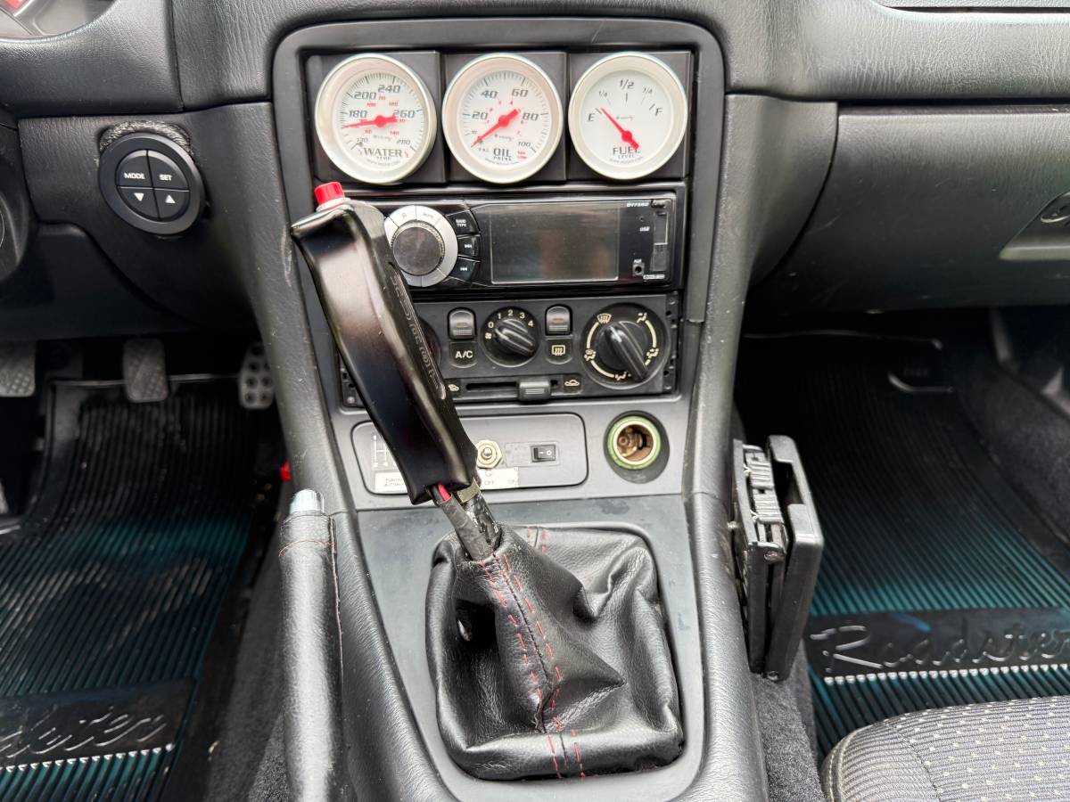 Mazda-Miata-convertible-1992-green-13