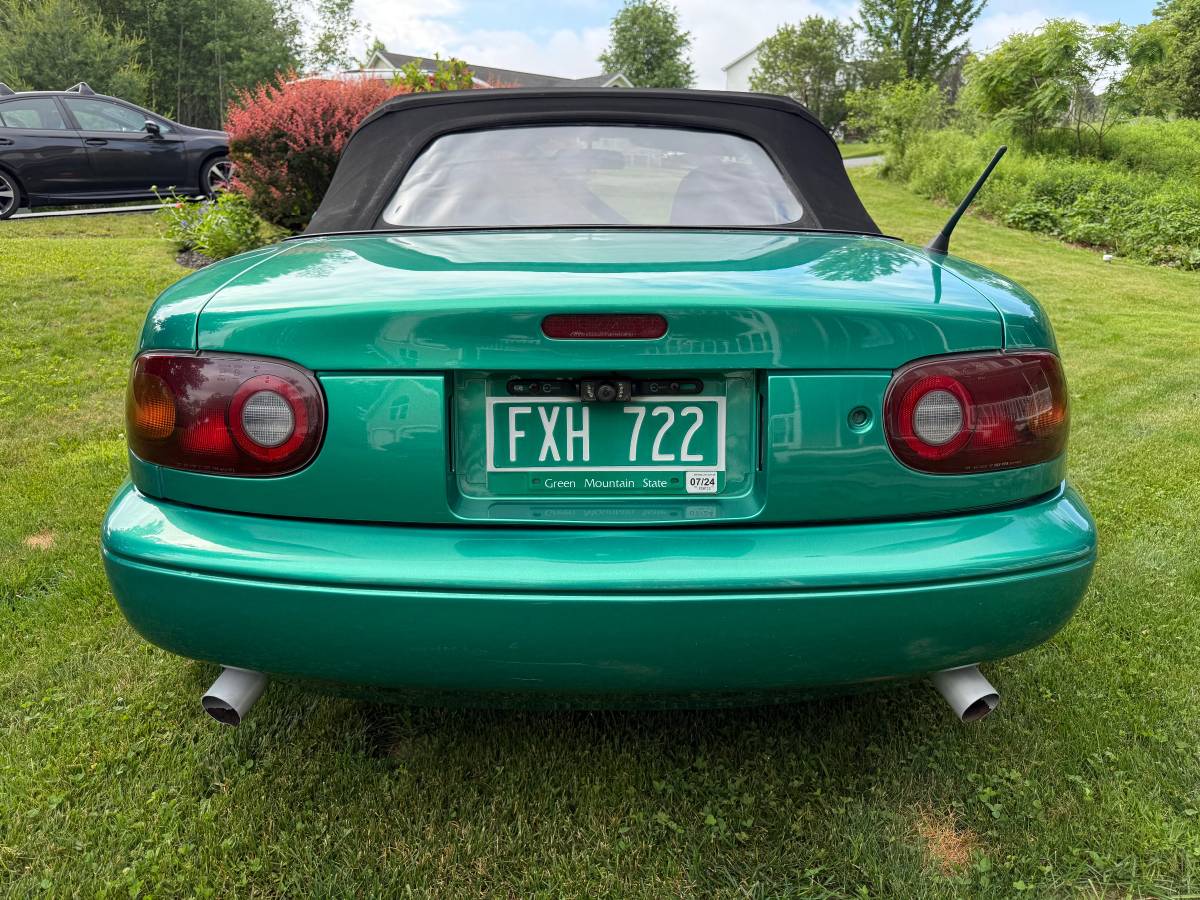 Mazda-Miata-convertible-1992-green-3