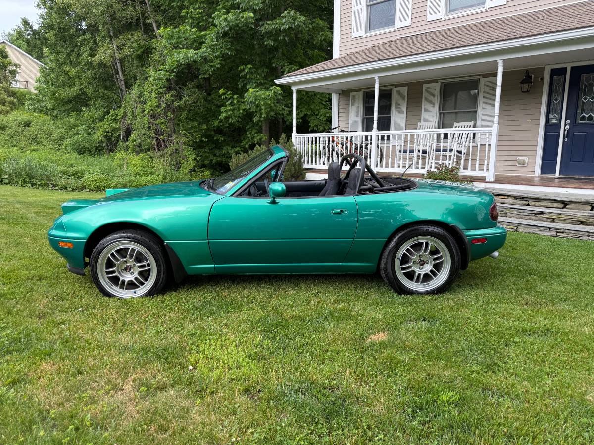Mazda-Miata-convertible-1992-green-5