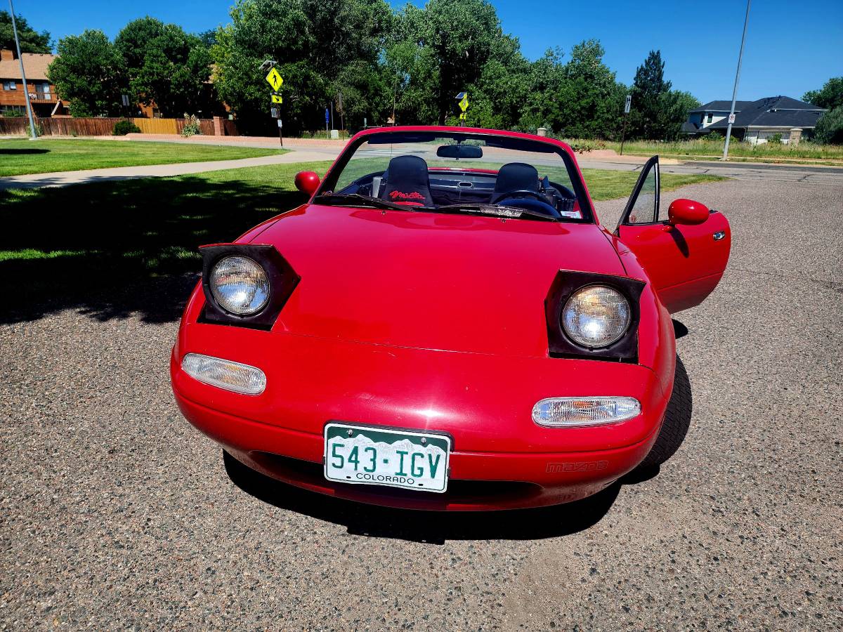 Mazda-Miata-mx-5-1990-red-4