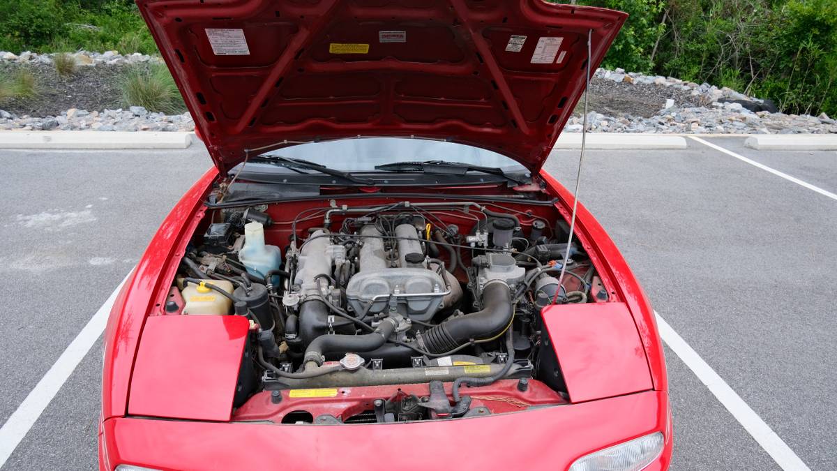 Mazda-Mx-5-coupe-1990-red-14