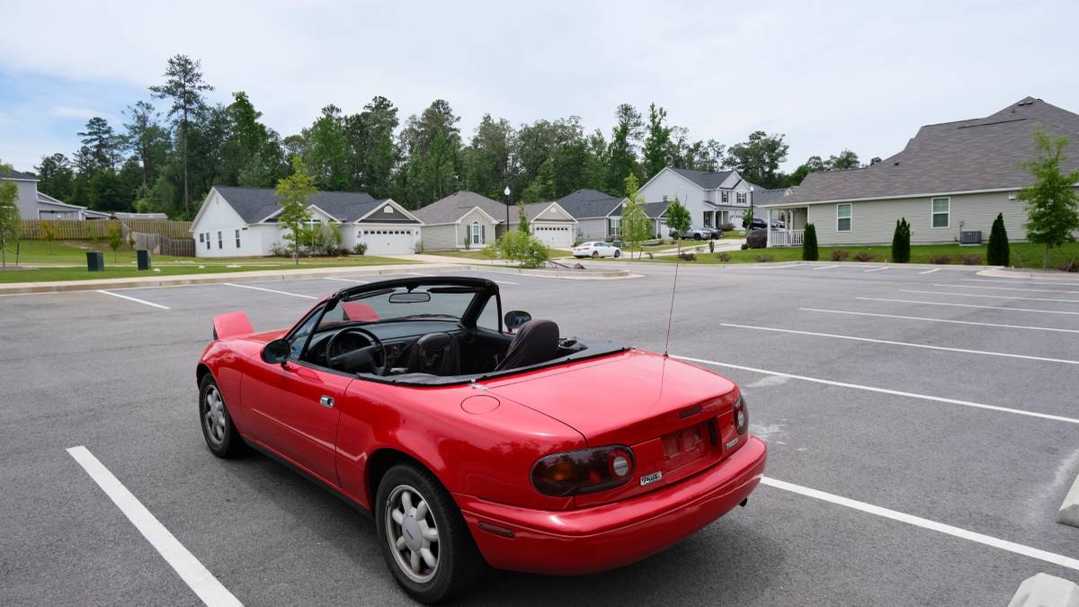 Mazda-Mx-5-coupe-1990-red-19