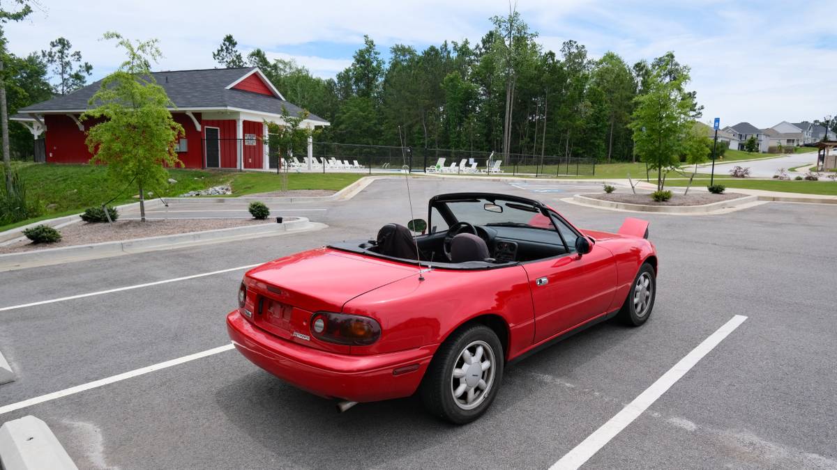 Mazda-Mx-5-coupe-1990-red-21