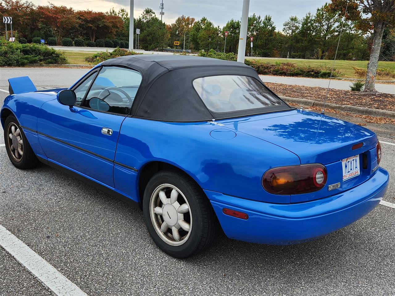 Mazda-Mx-5-miata-1990-Mariner-Blue-Black-30