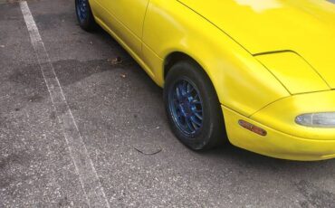 Mazda-Mx-5-miata-1995-yellow-1