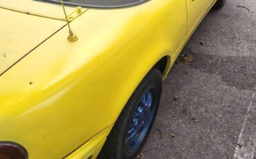 Mazda-Mx-5-miata-1995-yellow-3
