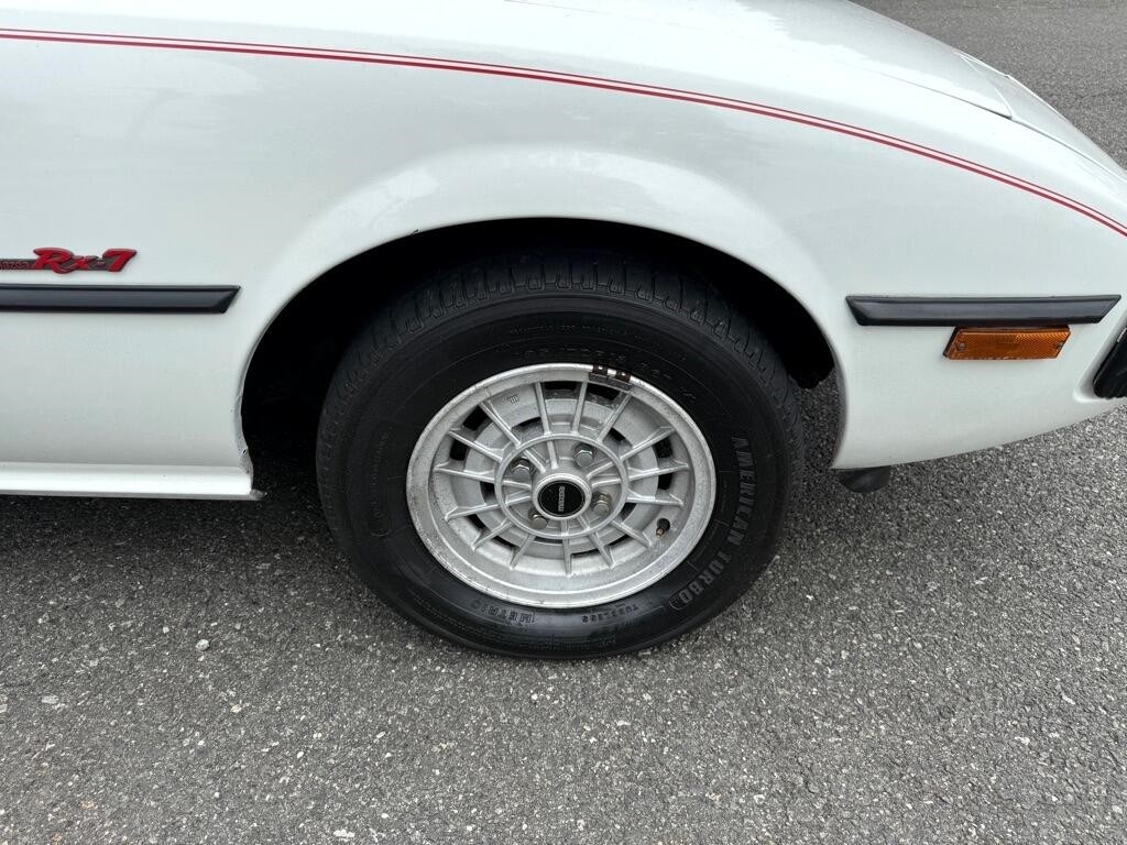 Mazda-RX-7-1979-Coupe-12