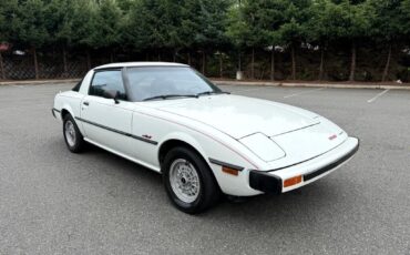 Mazda-RX-7-1979-Coupe-2