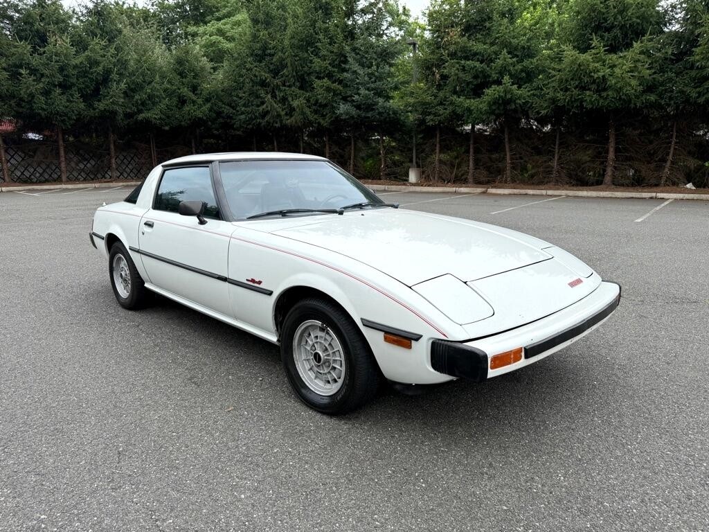 Mazda-RX-7-1979-Coupe-2