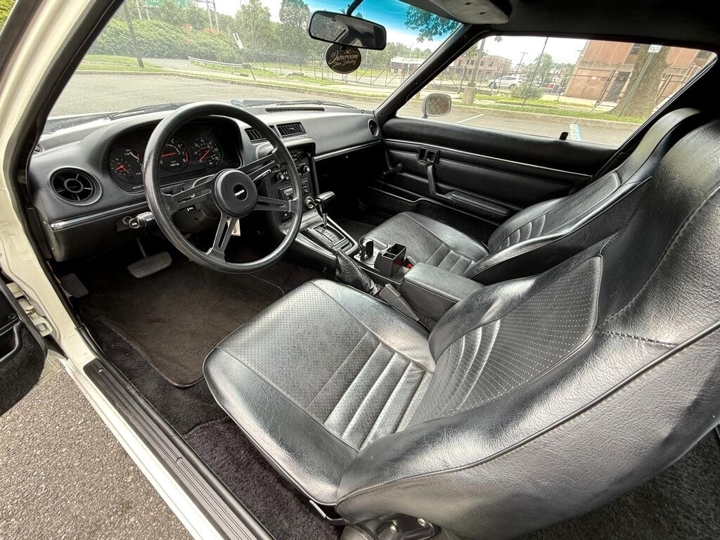 Mazda-RX-7-1979-Coupe-22