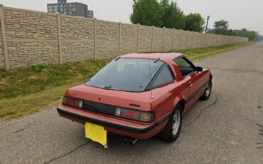 Mazda-RX-7-1982-Coupe-4