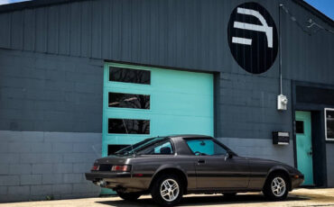 Mazda-RX-7-1985-Hatchback-14