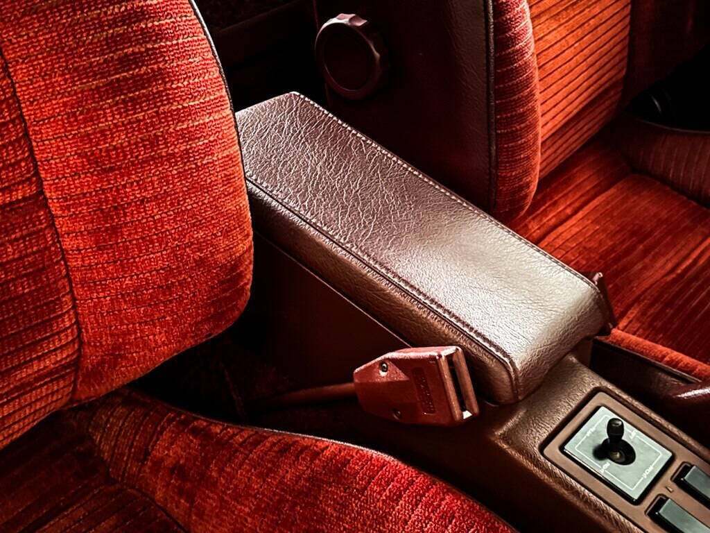 Mazda-RX-7-1985-Hatchback-39
