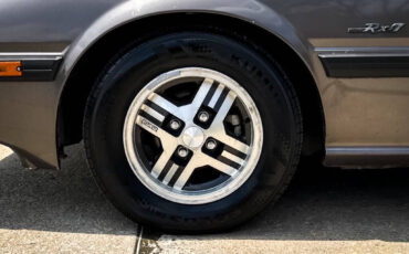 Mazda-RX-7-1985-Hatchback-4