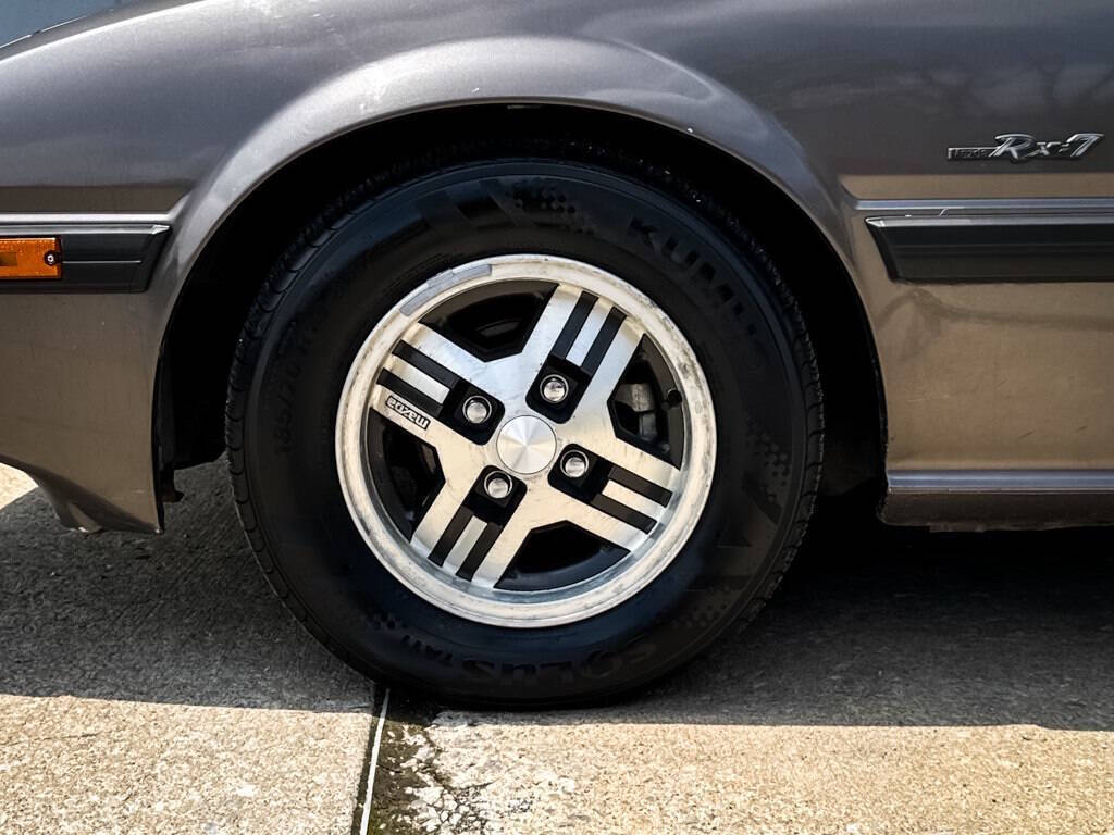 Mazda-RX-7-1985-Hatchback-4